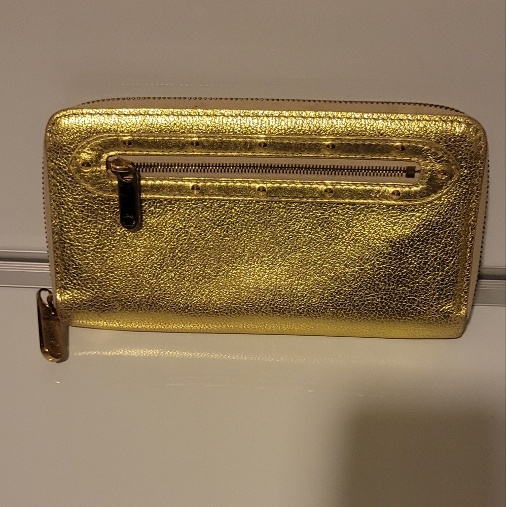 EUC Louis Vuitton Long Zippy Wallet